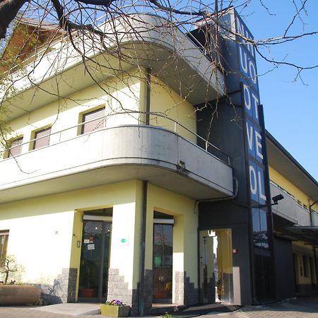 维杰瓦诺绿雅园酒店 外观 照片