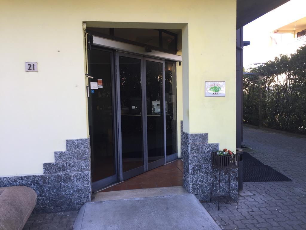 维杰瓦诺绿雅园酒店 外观 照片